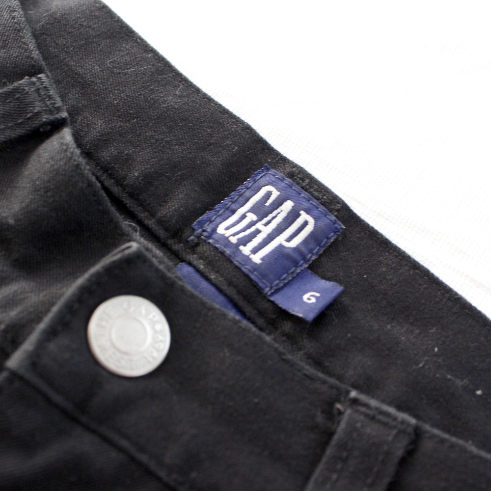Vintage GAP High-Waisted Black Jeans